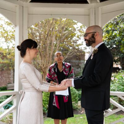 Leora Willis officiating an outdoor wedding in the Virginia area